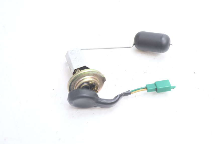 photo de SERBATOIO GALLEGGIANTE PEUGEOT SPEEDFIGHT 2 AC 50 (2000 - 2009) - Primo piano tecnico