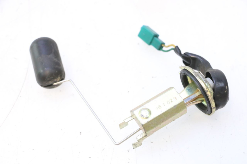 photo de INDICATORE LIVELLO CARBURANTE PEUGEOT SPEEDFIGHT LC 50 (1996 - 2002) - Vista principale