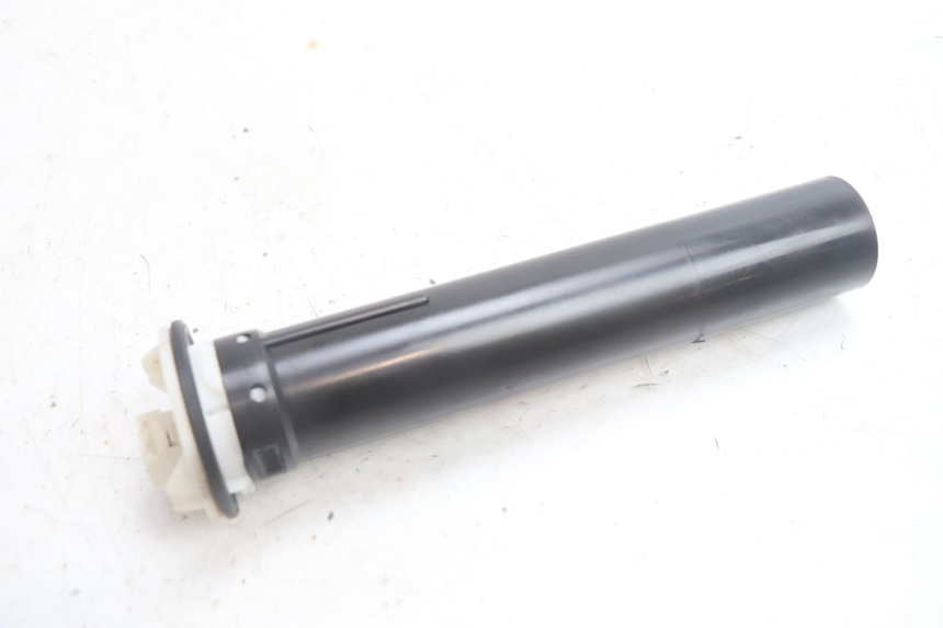 photo de INDICATORE LIVELLO CARBURANTE APRILIA SR 2T 50 (2012 - 2017) - Altra angolazione