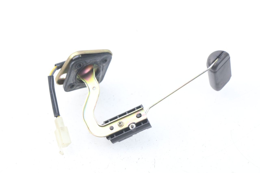 photo de SERBATOIO GALLEGGIANTE PEUGEOT STREETZONE 2T 50 (2014 - 2019) - Zoom sullo stato d'uso