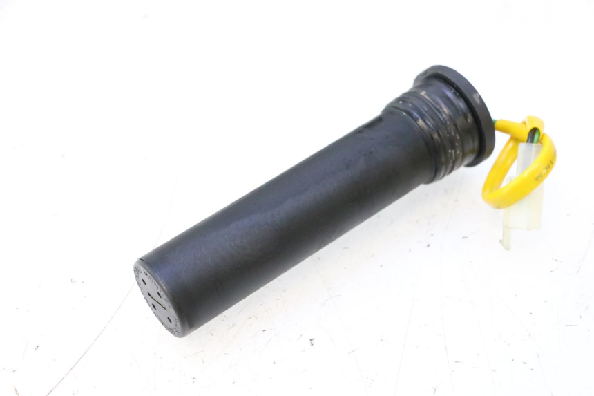 photo de INDICATORE LIVELLO CARBURANTE MBK STUNT NAKED 50 (2004 - 2018) - Primo piano tecnico