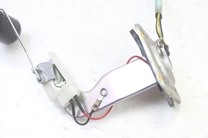 photo de INDICATORE LIVELLO CARBURANTE APRILIA SXR 50 (2021 - 2023) - Dettaglio del componente