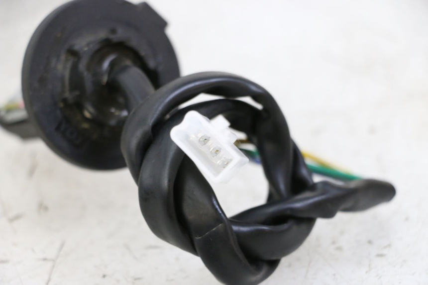 photo de INDICATORE LIVELLO CARBURANTE TNT MOTOR BOSTON 4T 50 (2018 - 2025) - Altra angolazione