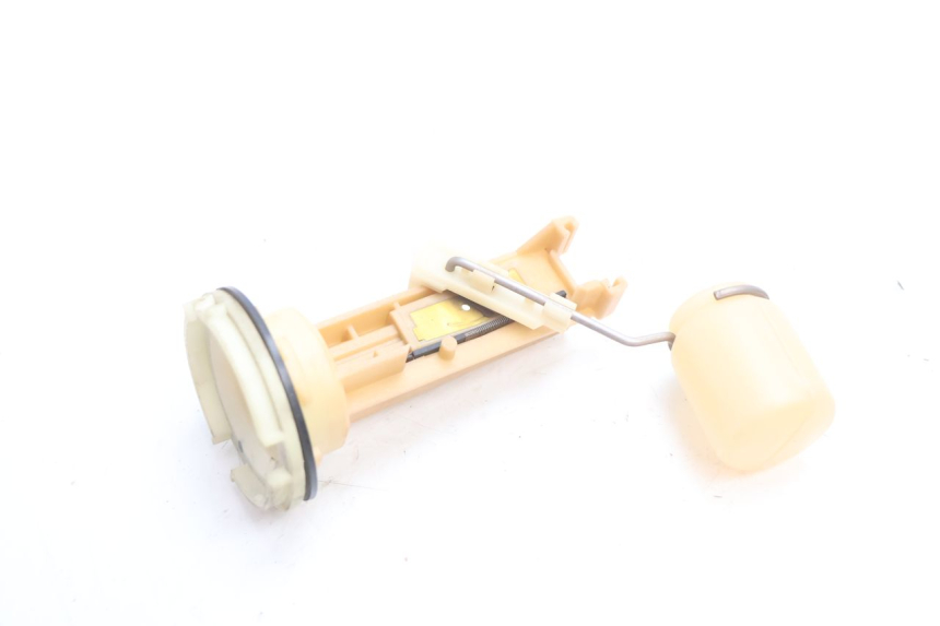photo de INDICATORE LIVELLO CARBURANTE PEUGEOT TREKKER 50 (1995 - 2004) - Zoom sullo stato d'uso
