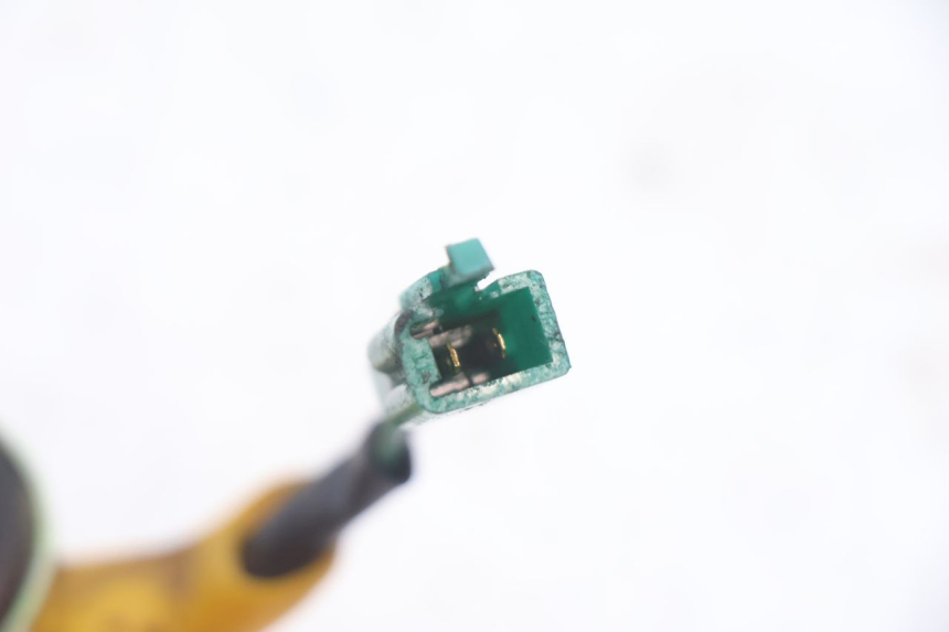 photo de INDICATORE LIVELLO CARBURANTE PEUGEOT TREKKER 50 (1995 - 2004) - Altra angolazione