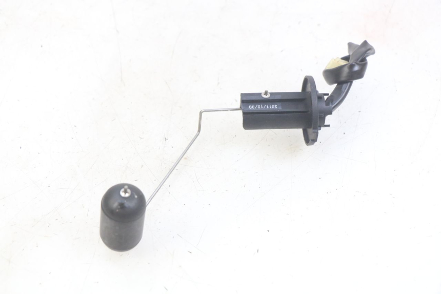 photo de INDICATORE LIVELLO CARBURANTE PEUGEOT TWEET 4T 50 (2010 - 2014) - Primo piano tecnico