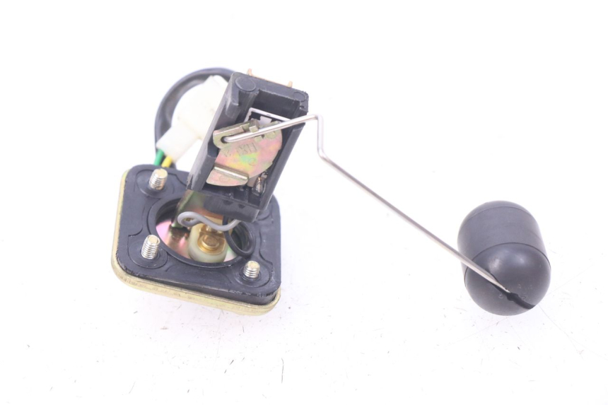 photo de Livello serbatoio carburante PEUGEOT TWEET ACTIVE 4T 50 (2018 - 2022) - Zoom sullo stato d'uso