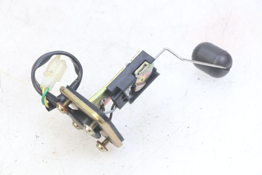 photo de INDICATORE LIVELLO CARBURANTE PEUGEOT TWEET 125 (2018 - 2021) - Altra angolazione