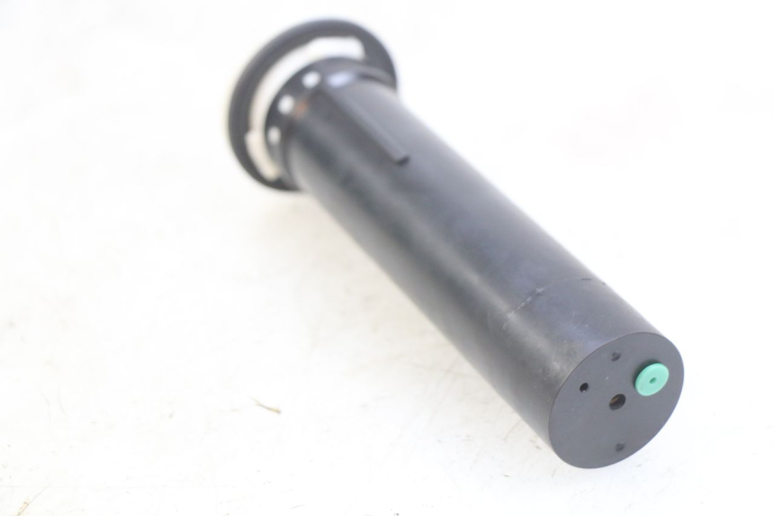 photo de INDICATORE LIVELLO CARBURANTE PIAGGIO VESPA LX 2T 50 (2005 - 2013) - Dettaglio del componente