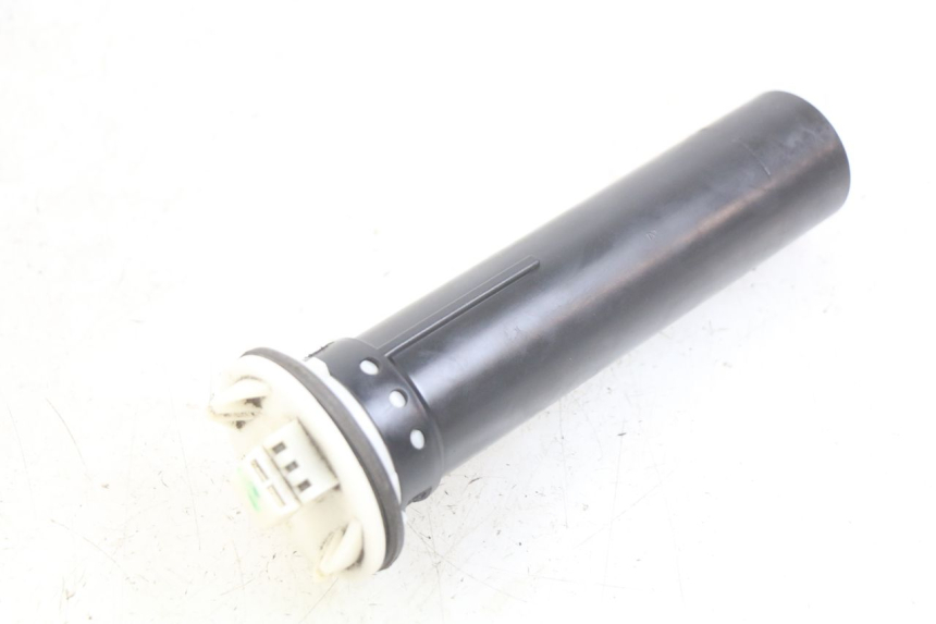 photo de INDICATORE LIVELLO CARBURANTE PIAGGIO VESPA LX 2T 50 (2005 - 2013) - Zoom sullo stato d'uso