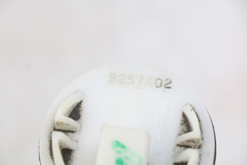 photo de INDICATORE LIVELLO CARBURANTE PIAGGIO VESPA LX 2T 50 (2005 - 2013) - Primo piano tecnico