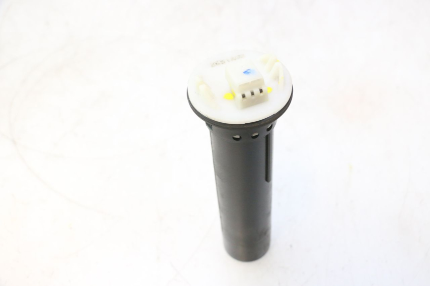 photo de INDICATORE LIVELLO CARBURANTE PIAGGIO VESPA LX 2T 50 (2005 - 2013) - Altra angolazione
