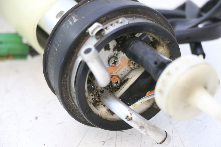 photo de SERBATOIO GALLEGGIANTE YAMAHA WAVE RUNNER GP R 1200 (2000 - 2003) - Dettaglio del componente