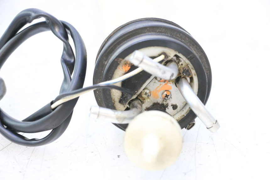 photo de SERBATOIO GALLEGGIANTE YAMAHA WAVE RUNNER GP R 1200 (2000 - 2003) - Primo piano tecnico