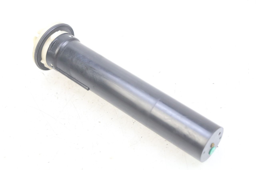 photo de INDICATORE LIVELLO CARBURANTE PIAGGIO XEVO - X EVO 125 (2007 - 2017) - Altra angolazione