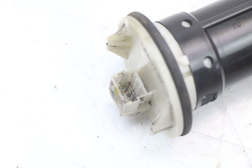 photo de INDICATORE LIVELLO CARBURANTE PIAGGIO XEVO - X EVO 125 (2007 - 2017) - Dettaglio del componente