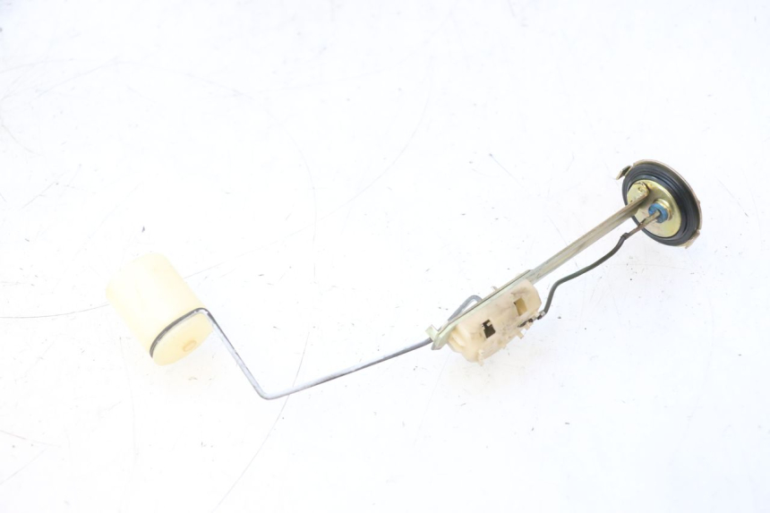 photo de INDICATORE LIVELLO CARBURANTE YAMAHA YP MAJESTY 125 (1998 - 2001) - Altra angolazione