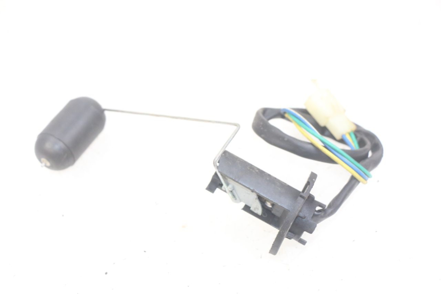 photo de INDICATORE LIVELLO CARBURANTE YIYING YY125T 125 (2006 - 2014) - Altra angolazione