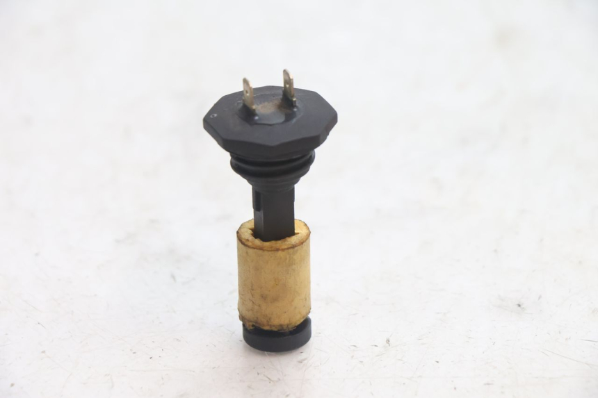 photo de INDICATORE LIVELLO CARBURANTE PIAGGIO ZIP 2T 50 (2009 - 2019) - Zoom sullo stato d'uso