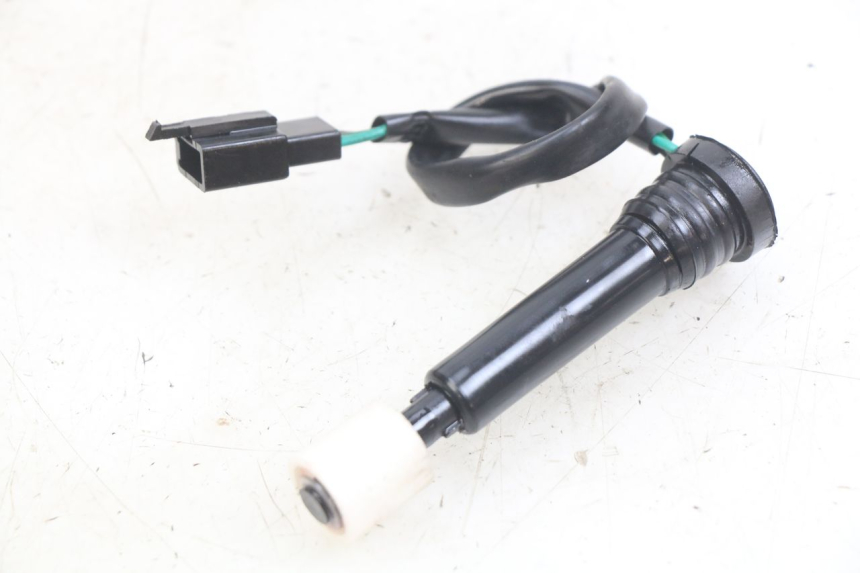 photo de INDICATORE LIVELLO OLIO KYMCO AGILITY NAKED RENOUVO 2T 50 (2011 - 2018) - Vista principale