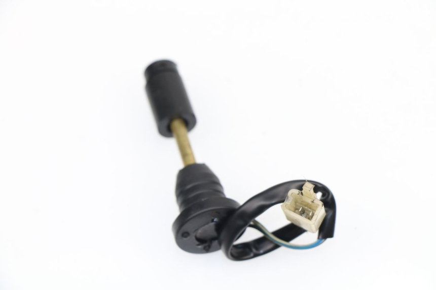 photo de MISURATORE LIVELLO OLIO GENERIC CRACKER 50 (2005 - 2008) - Zoom sullo stato d'uso