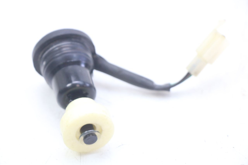 photo de Livello dell'olio nel serbatoio SYM JET EURO X 2T 50 (2003 - 2007) - Altra angolazione