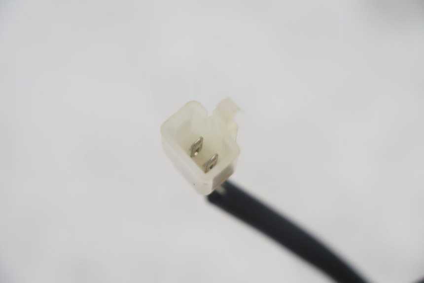 photo de LIVELLO OLIO SERBATOIO PEUGEOT KISBEE 2T 50 (2010 - 2017) - Primo piano tecnico