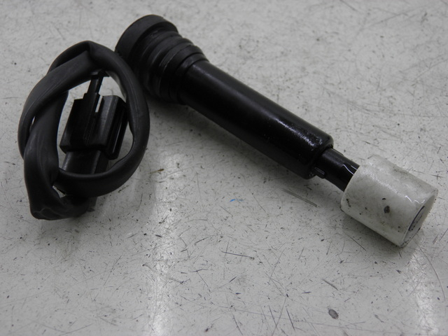 photo de Livello dell'olio nel serbatoio KYMCO AGILITY RS 2T 50 (2009 - 2013) - Vista principale