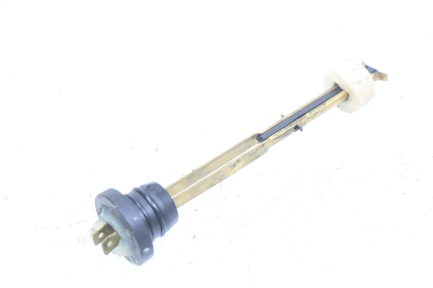 photo de INDICATORE LIVELLO OLIO PEUGEOT LUDIX 50 (2005 - 2007) - Zoom sullo stato d'uso