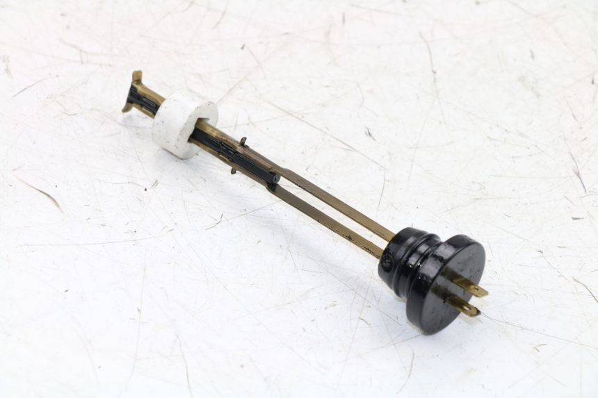 photo de Livello dell'olio nel serbatoio PEUGEOT LUDIX ONE 50 (2005 - 2008) - Vista principale