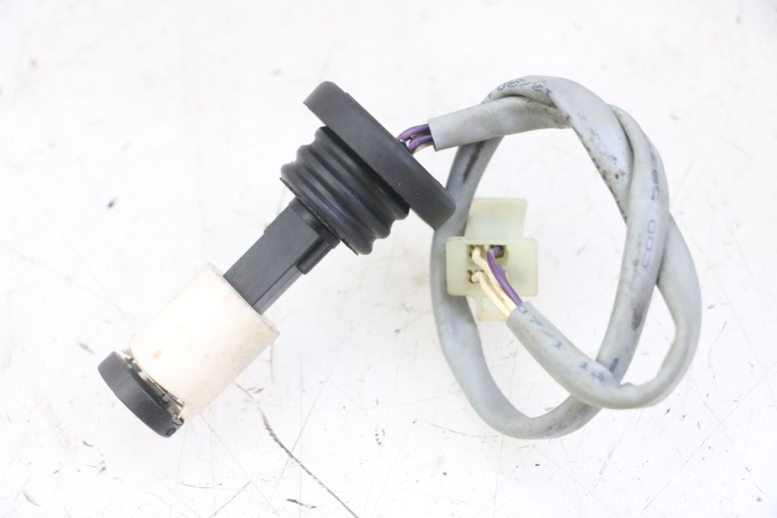 photo de LIVELLO OLIO SERBATOIO PIAGGIO NEW TYPHOON 50 (2018 - 2021) - Zoom sullo stato d'uso