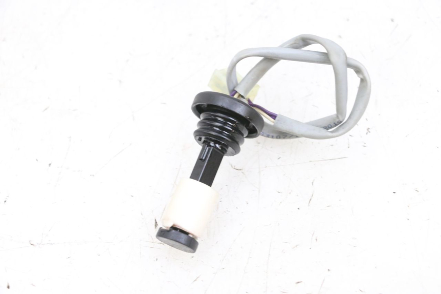 photo de LIVELLO OLIO SERBATOIO PIAGGIO NEW TYPHOON 50 (2018 - 2021) - Zoom sullo stato d'uso