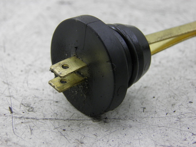 photo de Livello dell'olio nel serbatoio PEUGEOT CITYSTAR 50 (2014 - 2015) - Altra angolazione