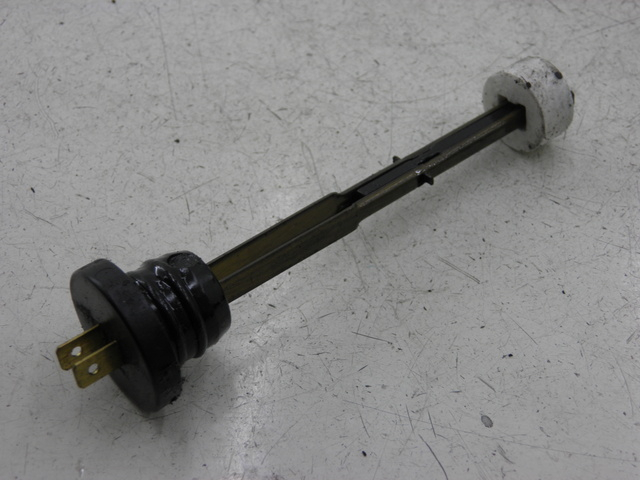 photo de Livello dell'olio nel serbatoio PEUGEOT ELYSEO 50 (2002 - 2004) - Vista principale