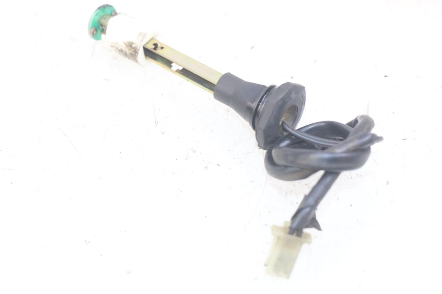 photo de INDICATORE LIVELLO OLIO SUZUKI SMX SUPERMOTARD 50 (1996 - 2001) - Zoom sullo stato d'uso