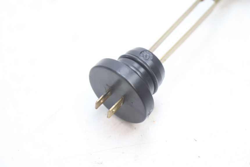 photo de LIVELLO DELL'OLIO NEL SERBATOIO PEUGEOT SPEEDFIGHT 2 AC 50 (2000 - 2009) - Dettaglio del componente