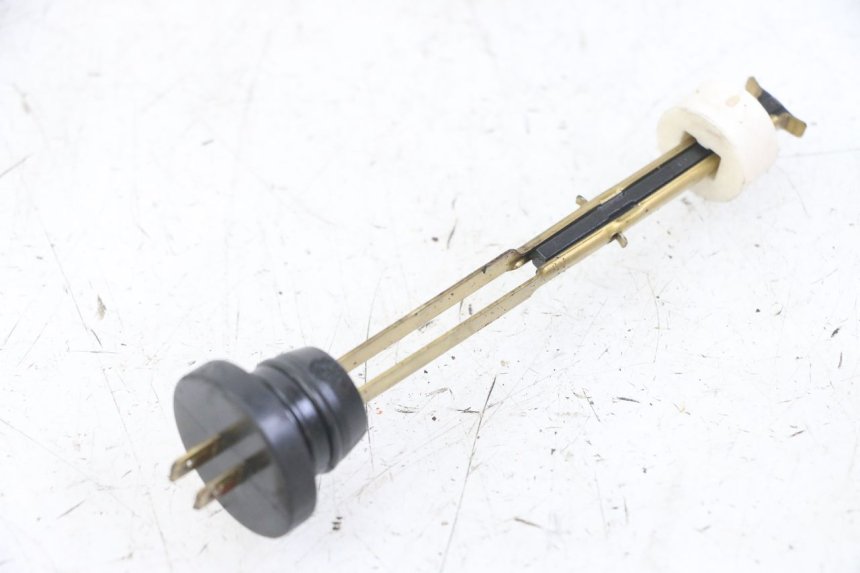 photo de SERBATOIO OLIO GALLEGGIANTE PEUGEOT SPEEDFIGHT 2 LC 50 (2000 - 2009) - Vista principale