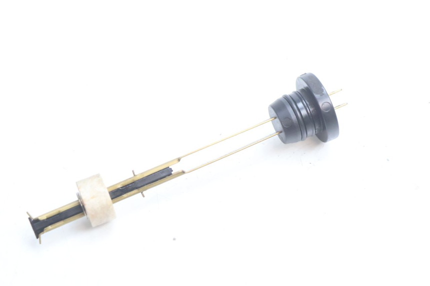 photo de LIVELLO OLIO SERBATOIO PEUGEOT SPEEDFIGHT LC 50 (1996 - 2002) - Zoom sullo stato d'uso