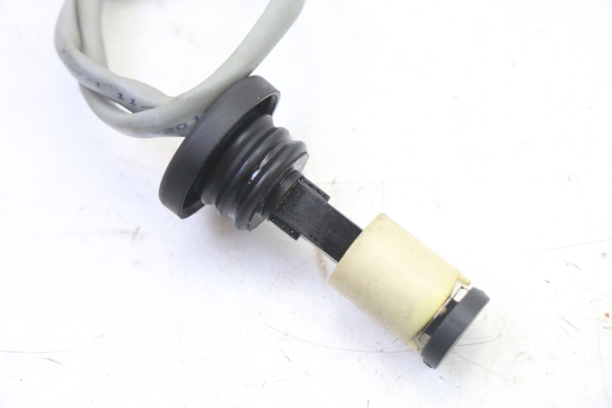 photo de LIVELLO OLIO SERBATOIO APRILIA SR 2T 50 (2018 - 2022) - Zoom sullo stato d'uso