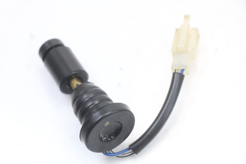 photo de SERBATOIO OLIO GALLEGGIANTE PEUGEOT STREETZONE I 2T 50 (2018 - 2020) - Zoom sullo stato d'uso