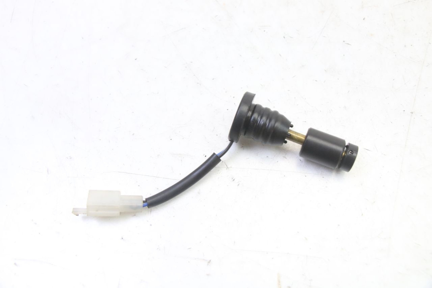 photo de SERBATOIO OLIO GALLEGGIANTE PEUGEOT STREETZONE I NAKED 2T 50 (2018 - 2020) - Zoom sullo stato d'uso