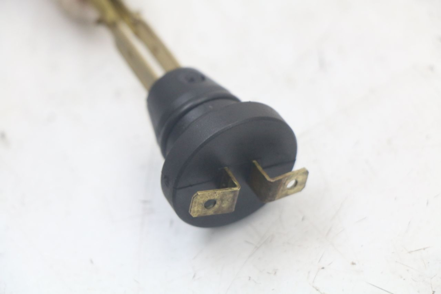 photo de LIVELLO OLIO SERBATOIO MBK STUNT NAKED 50 (2004 - 2018) - Zoom sullo stato d'uso