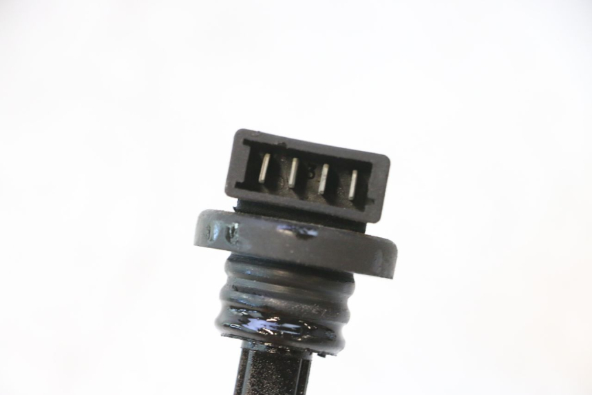 photo de LIVELLO OLIO SERBATOIO PIAGGIO VESPA LX 2T 50 (2005 - 2013) - Zoom sullo stato d'uso