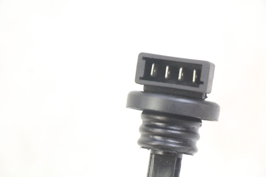 photo de LIVELLO OLIO SERBATOIO PIAGGIO VESPA S 2T 50 (2007 - 2014) - Zoom sullo stato d'uso