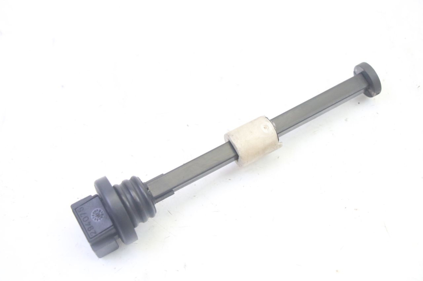 photo de LIVELLO OLIO SERBATOIO PIAGGIO VESPA S 2T 50 (2007 - 2014) - Zoom sullo stato d'uso