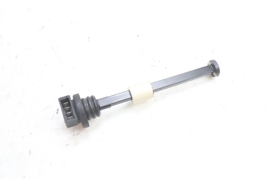 photo de LIVELLO OLIO SERBATOIO PIAGGIO VESPA S 2T 50 (2007 - 2014) - Zoom sullo stato d'uso