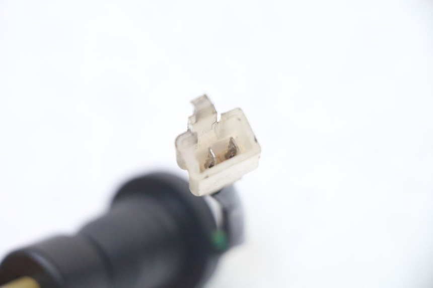 photo de LIVELLO OLIO SERBATOIO PEUGEOT VIVACITY NEW 2T 50 (2008 - 2017) - Zoom sullo stato d'uso