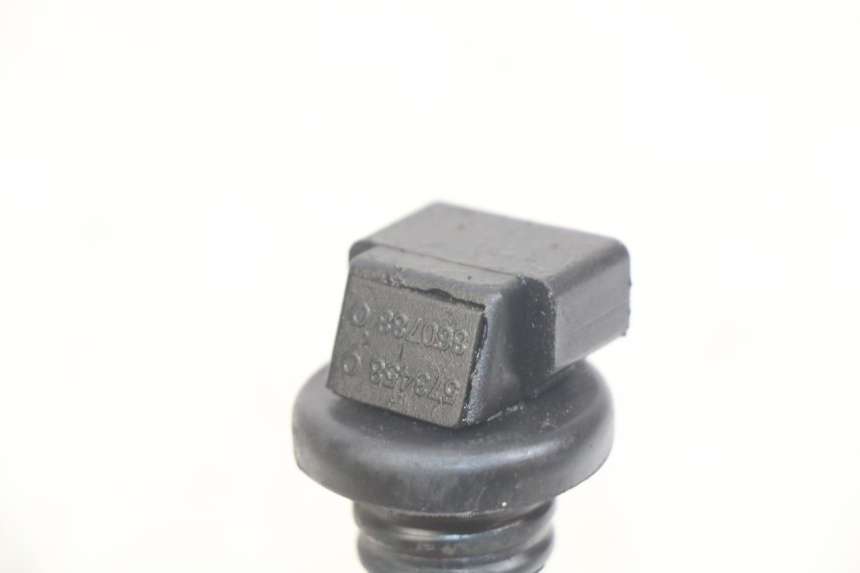 photo de LIVELLO OLIO SERBATOIO PIAGGIO ZIP 2T 50 (2009 - 2019) - Dettaglio del componente