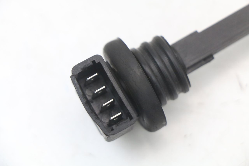 photo de LIVELLO OLIO SERBATOIO PIAGGIO ZIP 2T 50 (2009 - 2019) - Dettaglio del componente