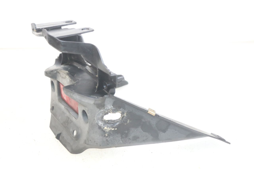 photo de GIUNZIONE PARAFANGO POSTERIORE KYMCO AGILITY 4T 50 (2005 - 2018) - Zoom sullo stato d'uso